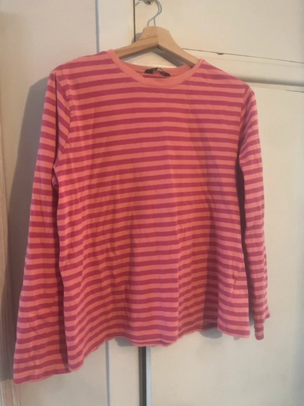 Women's t-shirt size 12